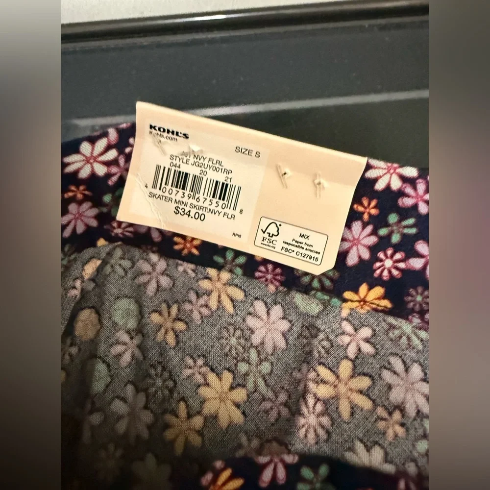 SO Navy Floral Mini Skirt NWT - Picture 10 of 11